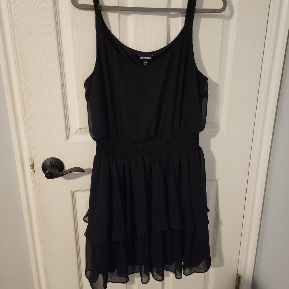 Black cinched waist ruffle hem